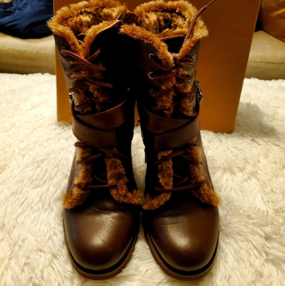 UGG Ingrid boots size 6 - Picture 3 of 5